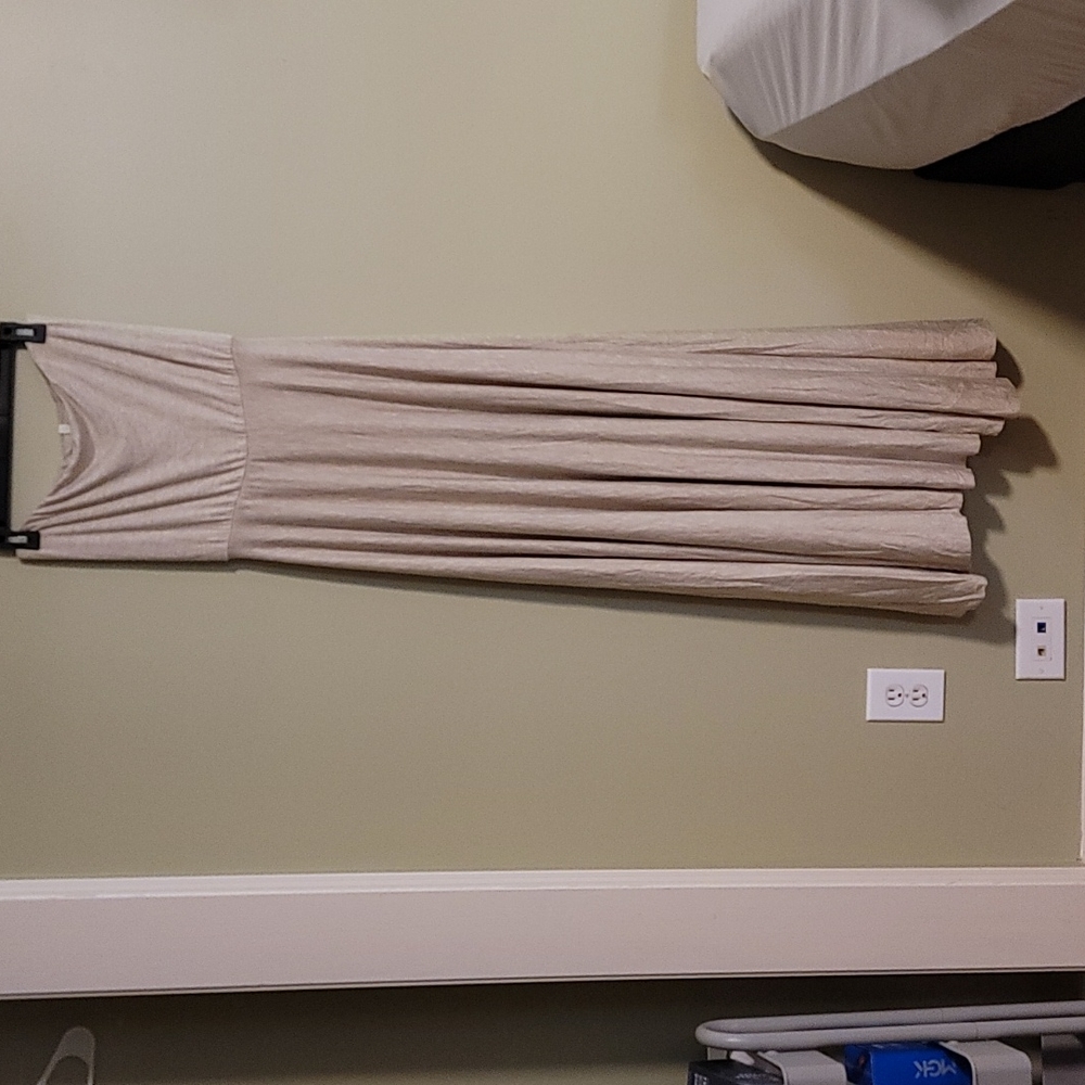 NWT ELAN, MAXI DRESS,SIZE M, CREAM COLORED, DOUBLE LAYERED TOP